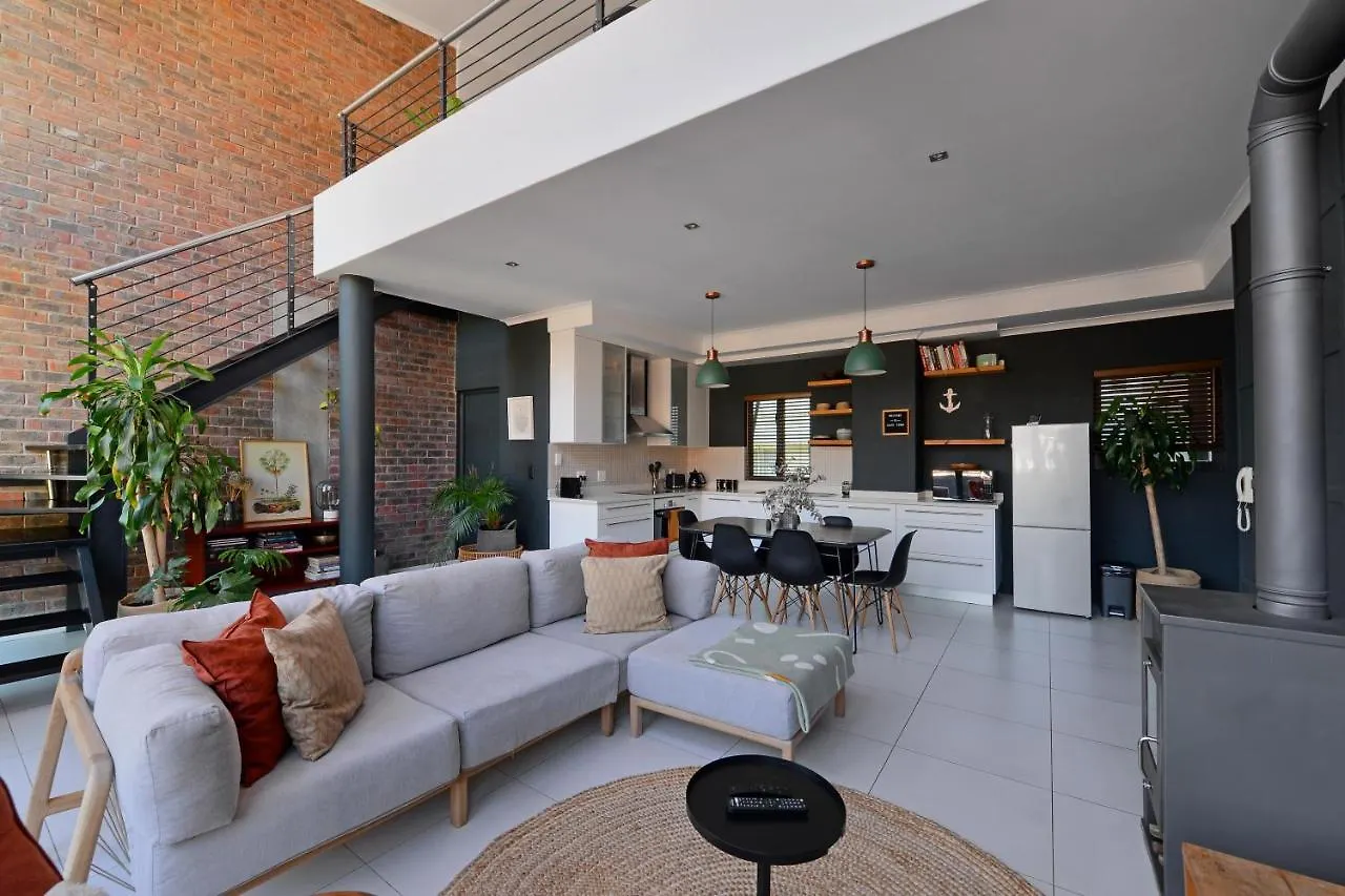 Apartment Top-Floor 2 Bed Unmatched Table Mountain Views Cape Town South Africa